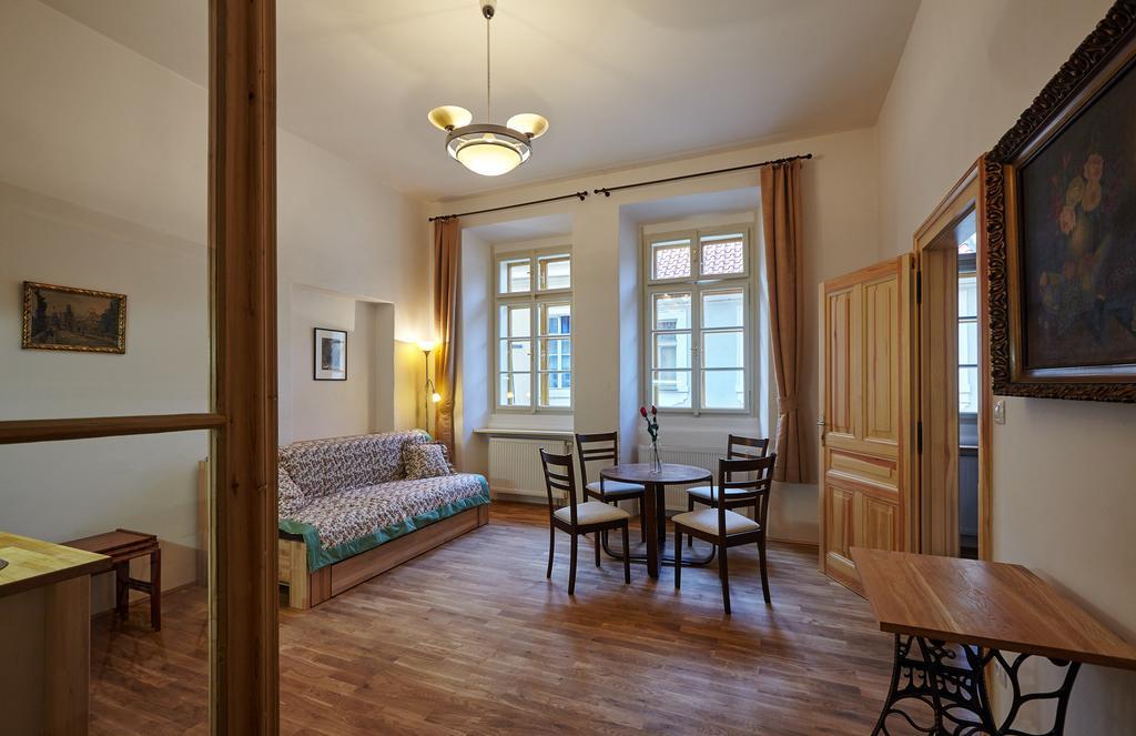 Queen Bee Apartments Prague Luaran gambar