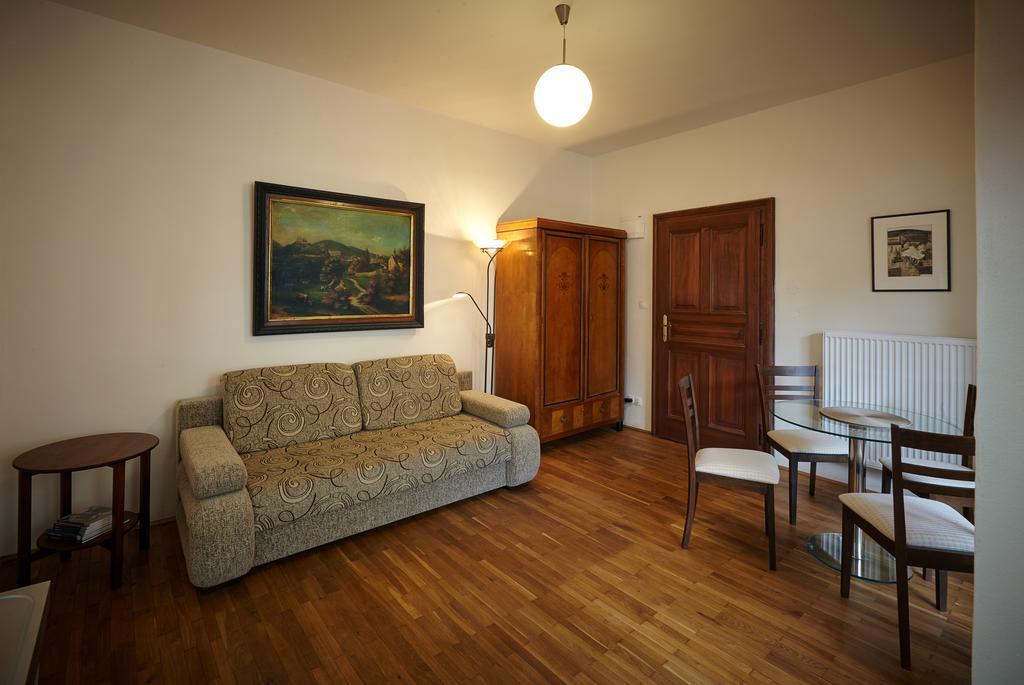 Queen Bee Apartments Prague Bilik gambar