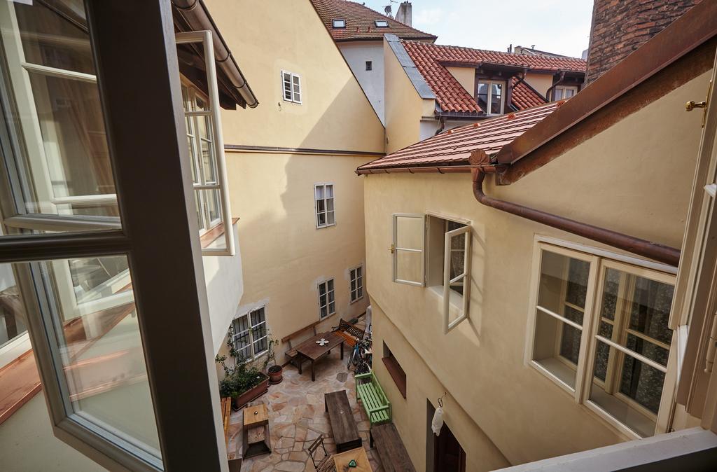 Queen Bee Apartments Prague Luaran gambar