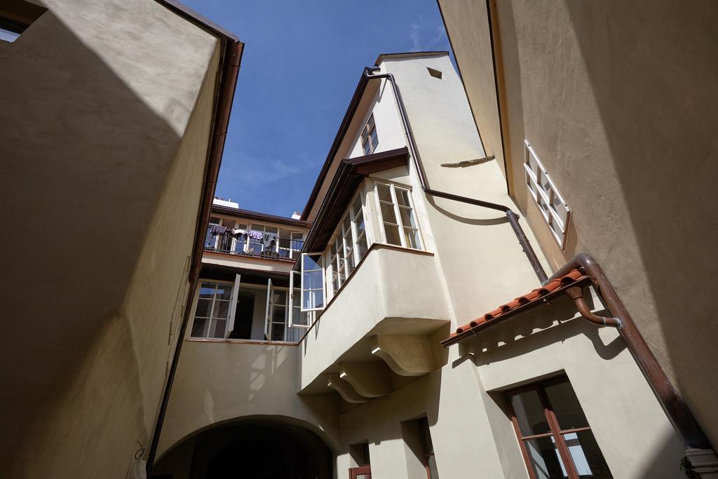 Queen Bee Apartments Prague Luaran gambar